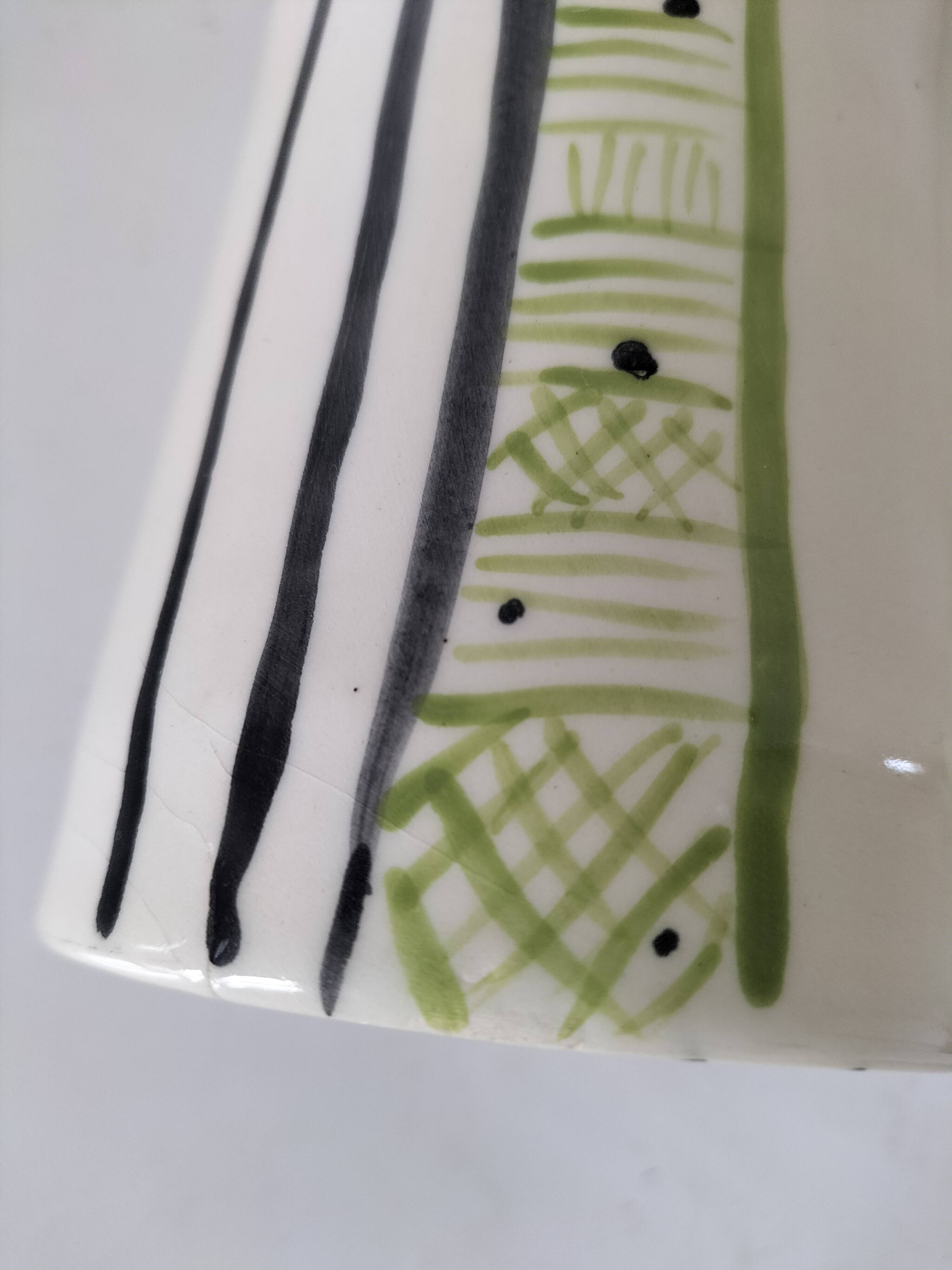 Duo de vases en céramique émaillée, décor pictural, signés MU
