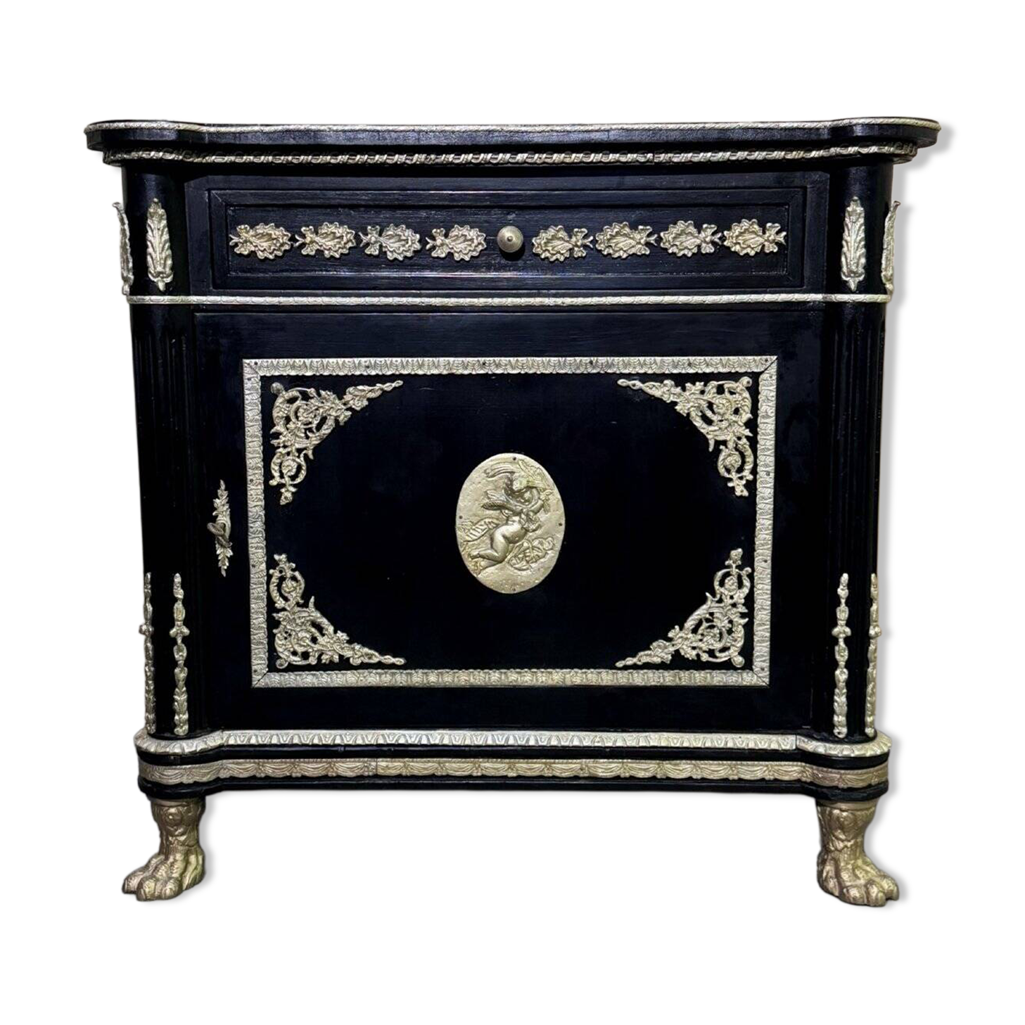 Meuble style Napoléon III "Boulle" en bois laqué