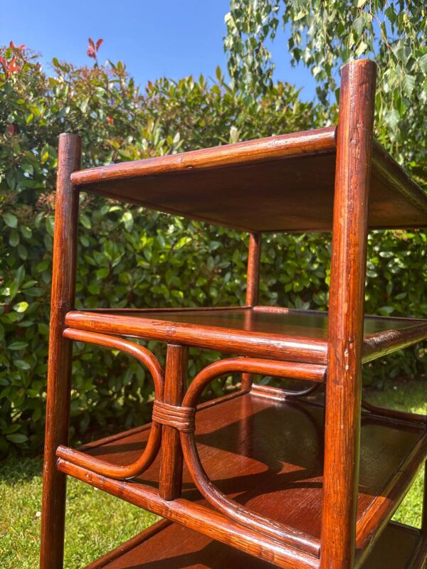 Étagère bibliothèque en rotin vintage