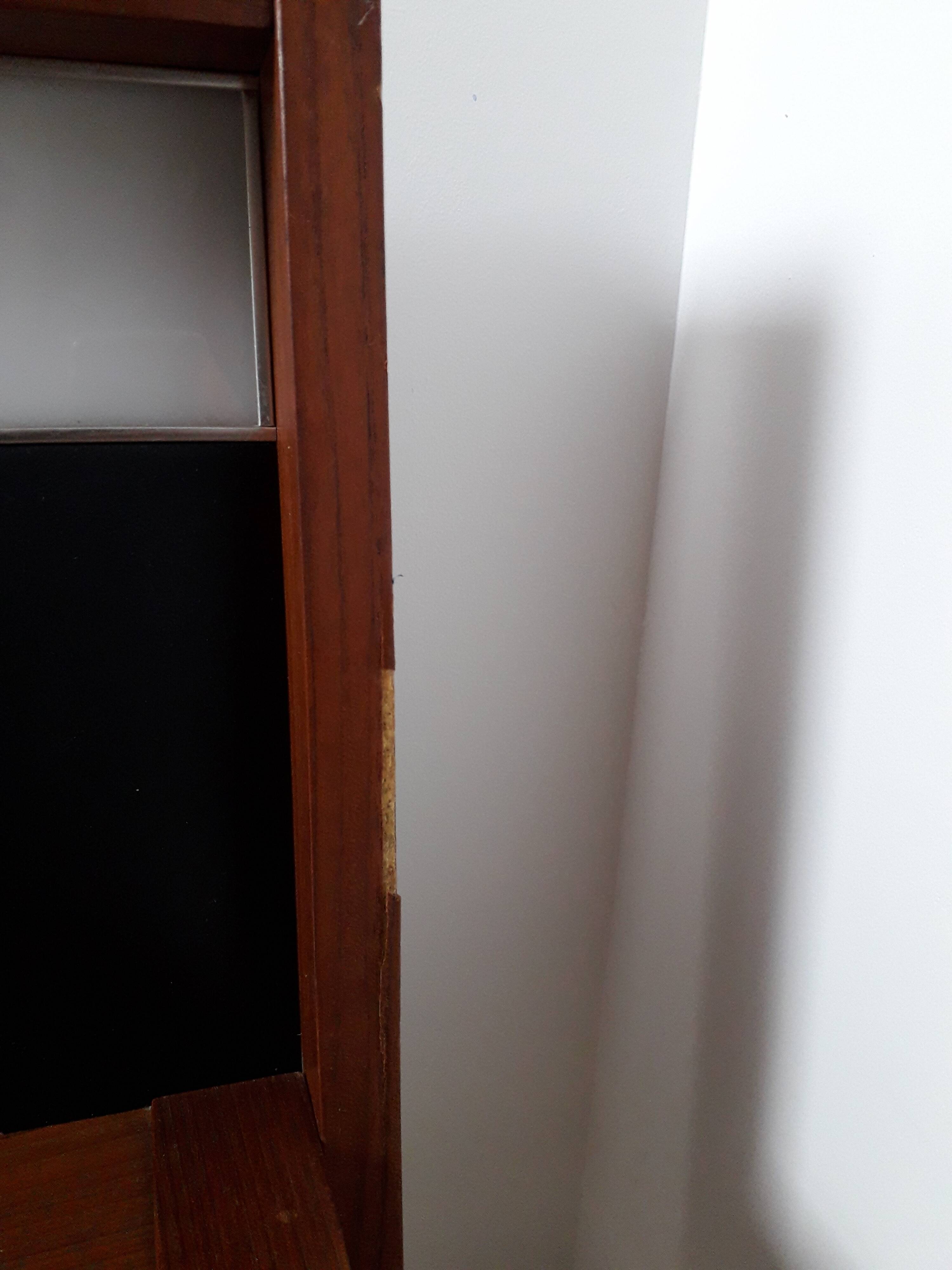 Bedhead with built-in appliques