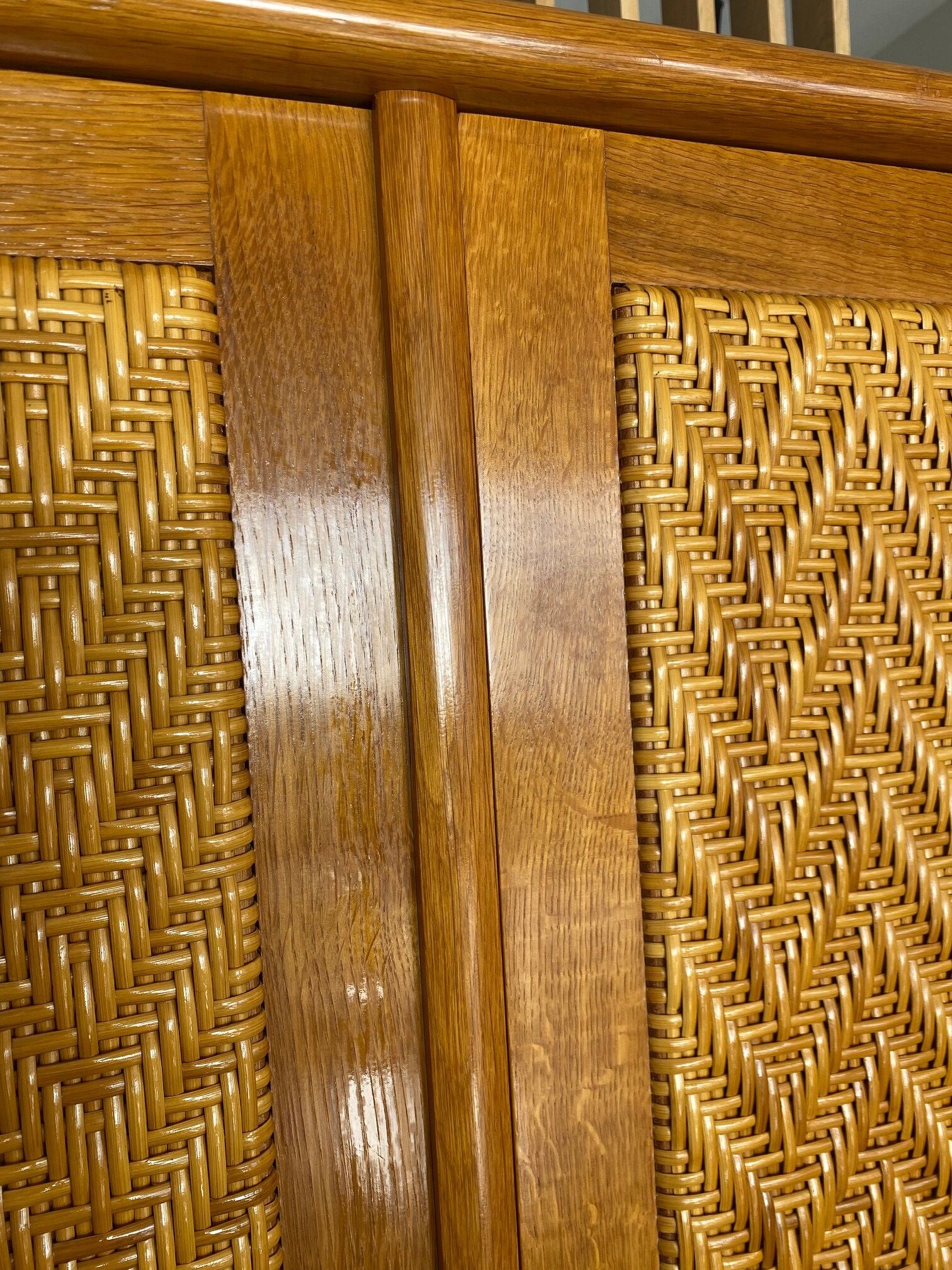 Chene and rattan cabinet