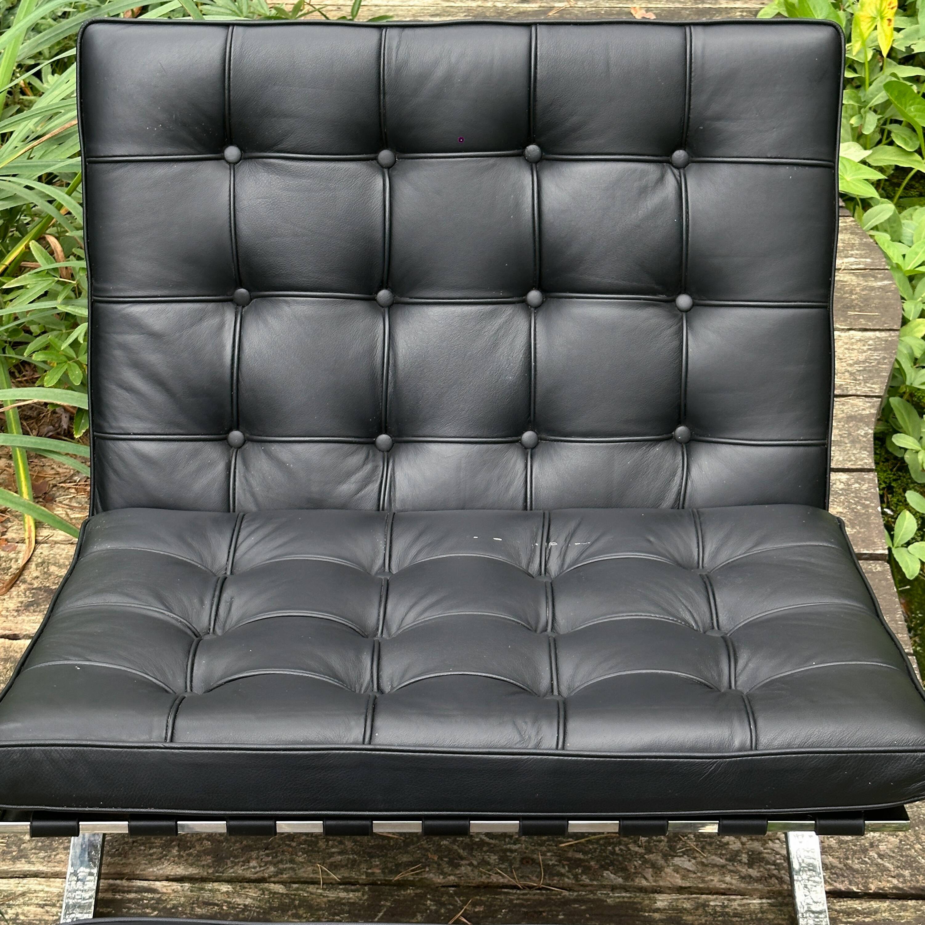 Barcelona armchair with ottoman design Mies Van der Rohe edition Walter Knoll 1980s, Set of 2