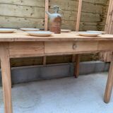 Farm table