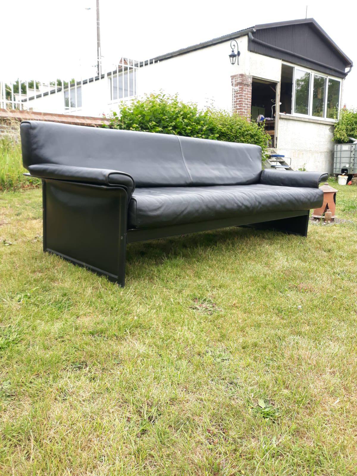 Leather sofa Tito Agnoli for Matteo Grassi