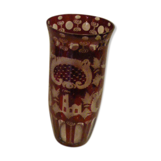 Large depoli glass vase and red glass, Christmas ambience motifs