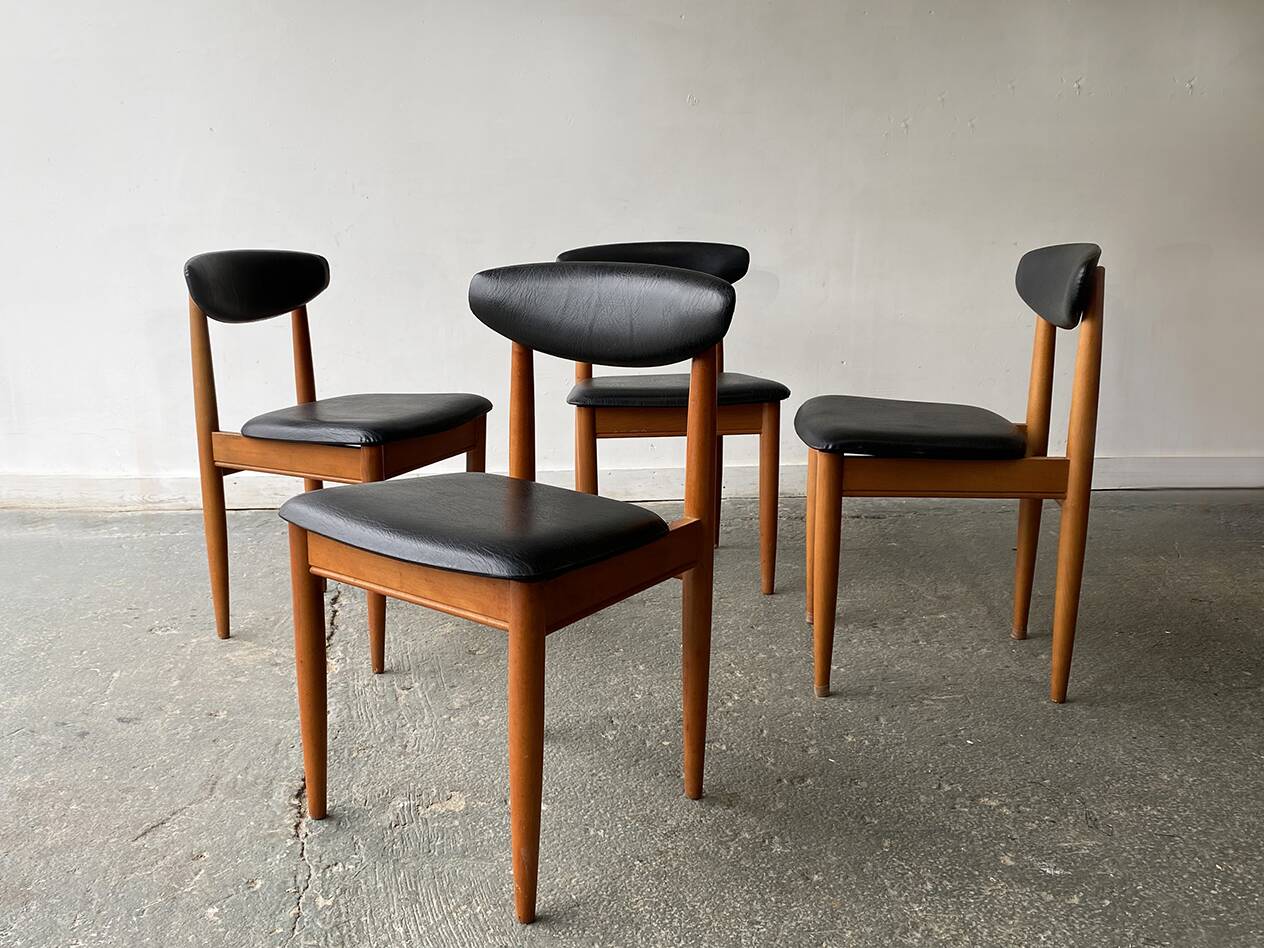 1960s Mid-Century dining table and dining chairs by Schreiber Furniture