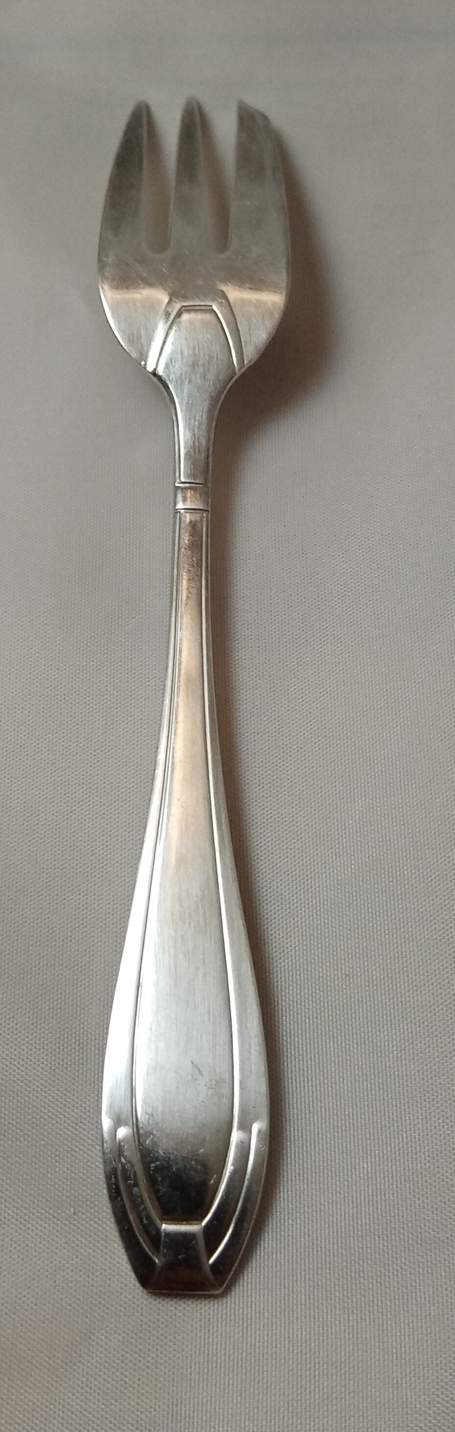 Suite 12 dessert forks silver metal era art deco
