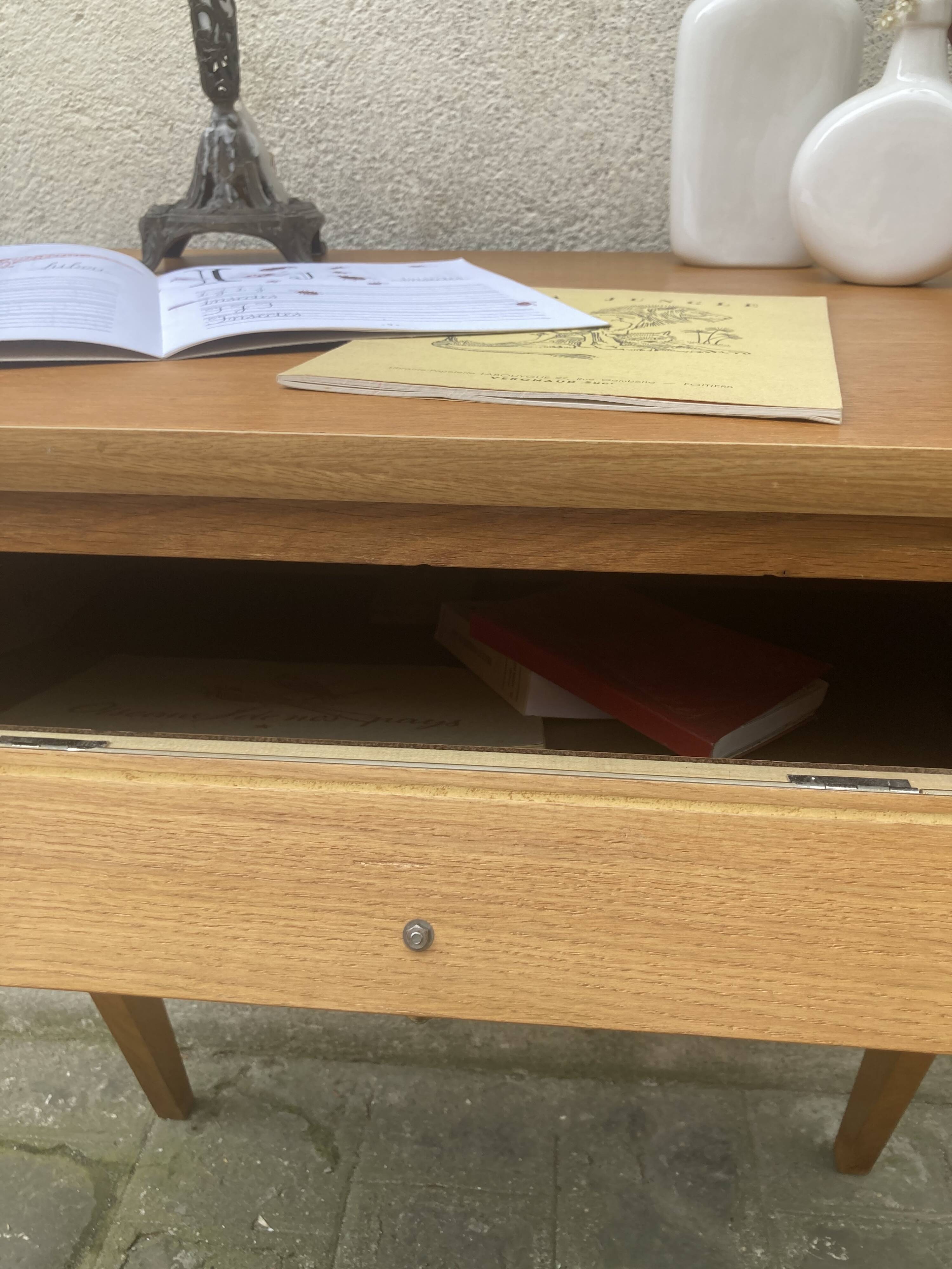 Desk-old sewing machine furniture