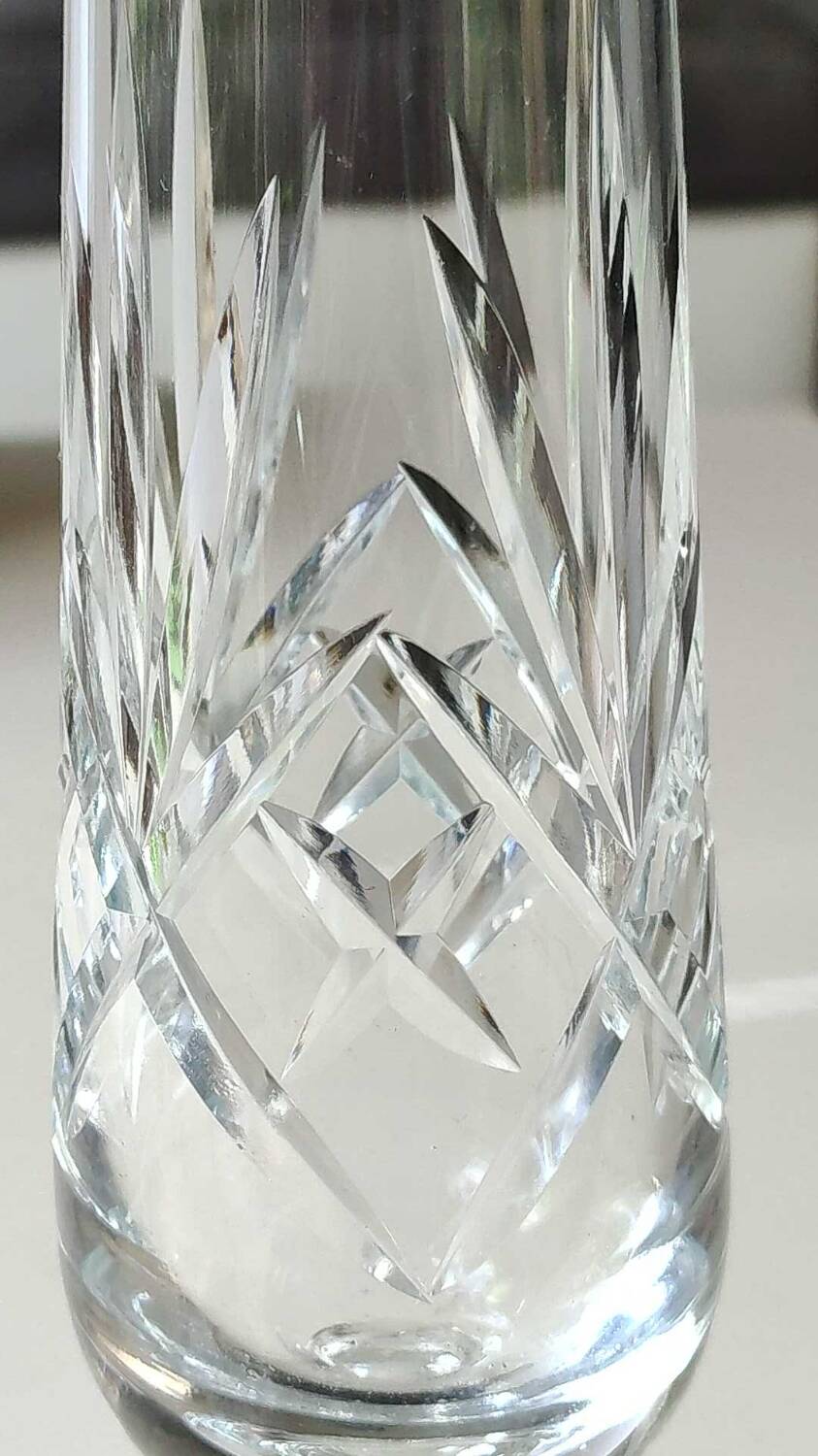 Crystal soliflore vase. Crisscross/leafy patterns. High 24 cm