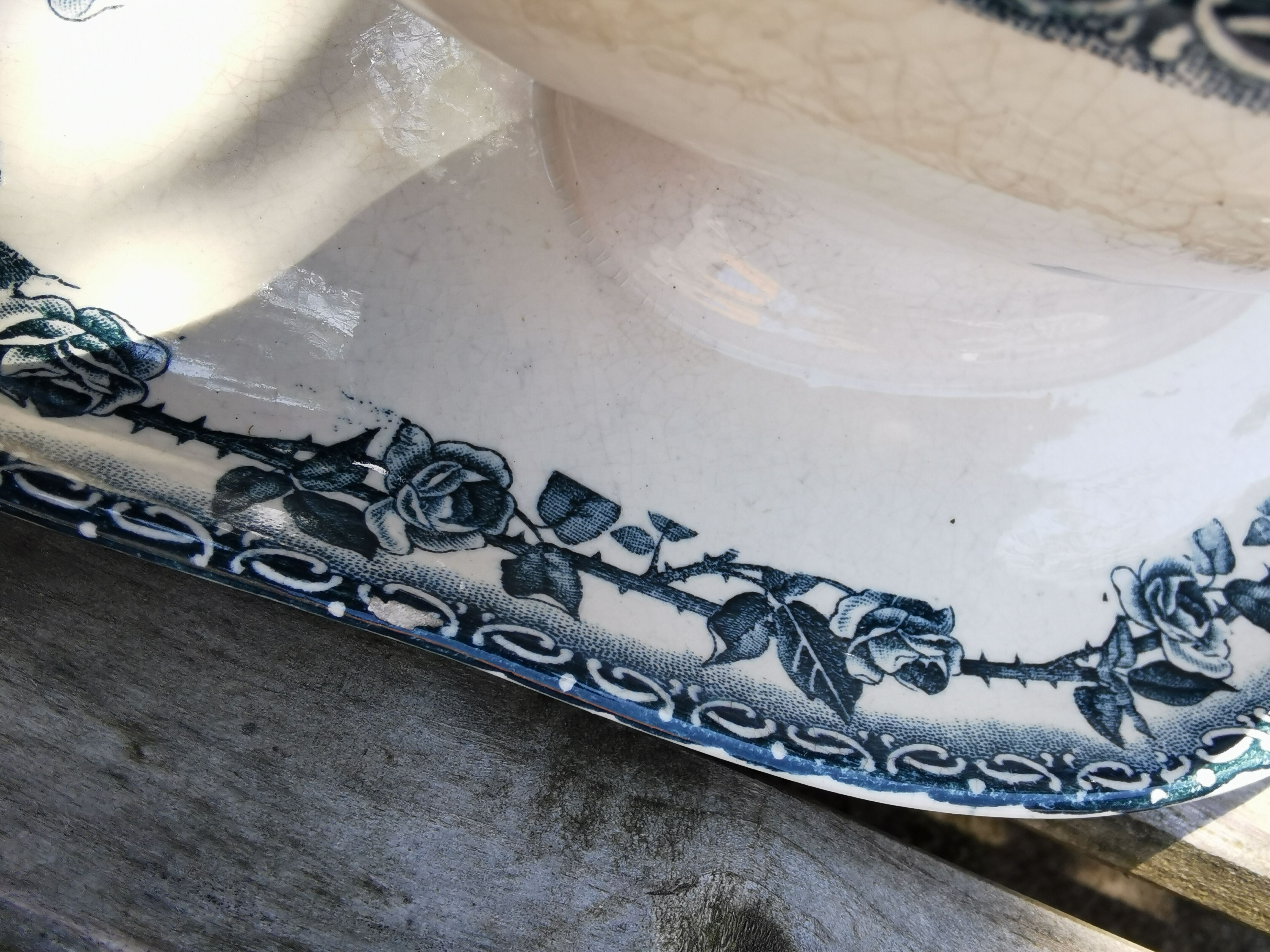 Saucière ancienne terre de fer H. Boulenger