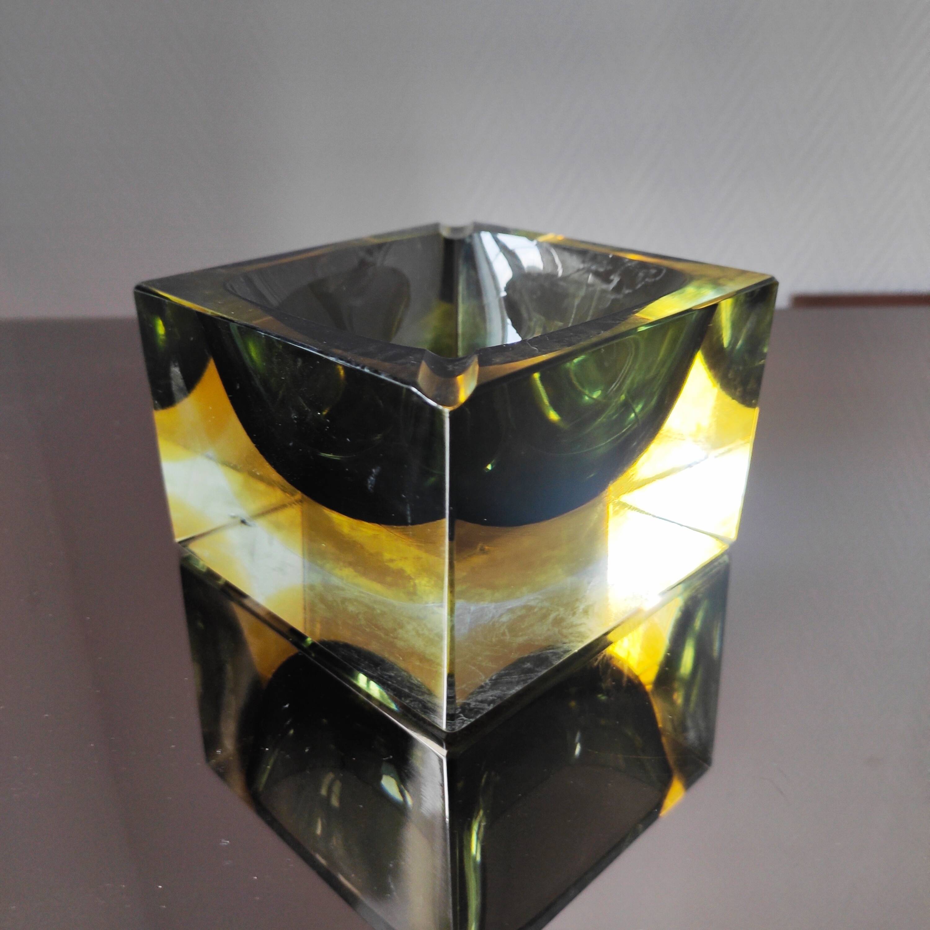 Murano glass ashtray Sommerso Italy 1970