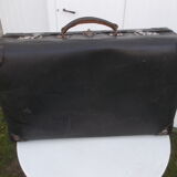 Vintage trunk suitcase