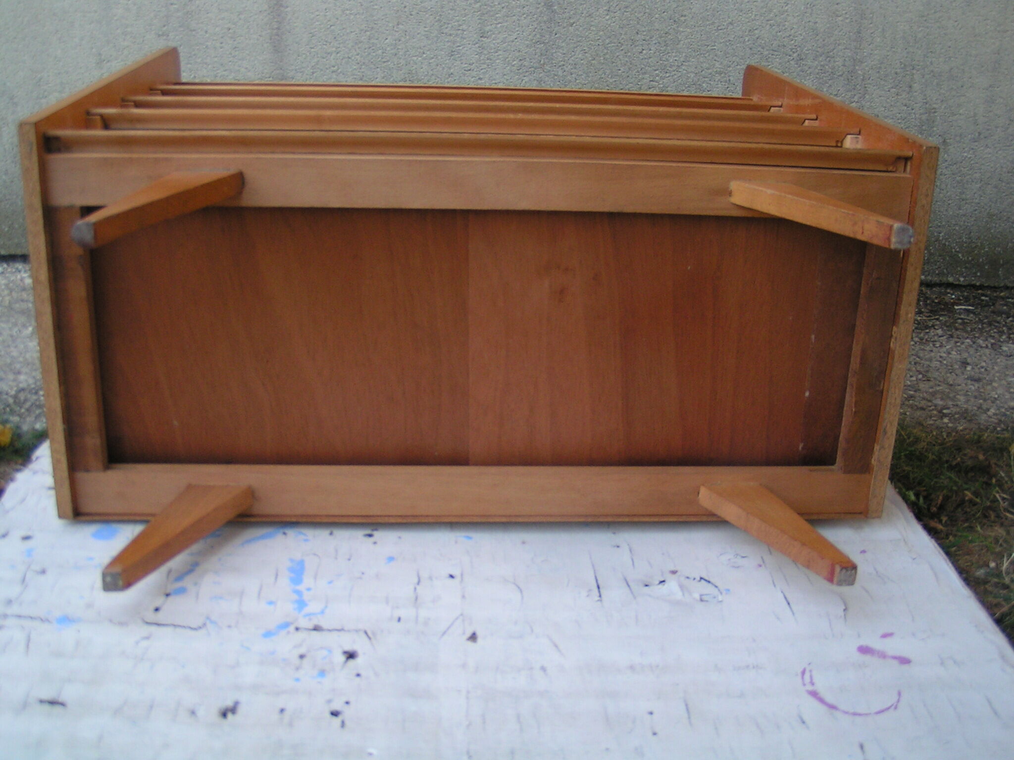 50s foot compass dresser