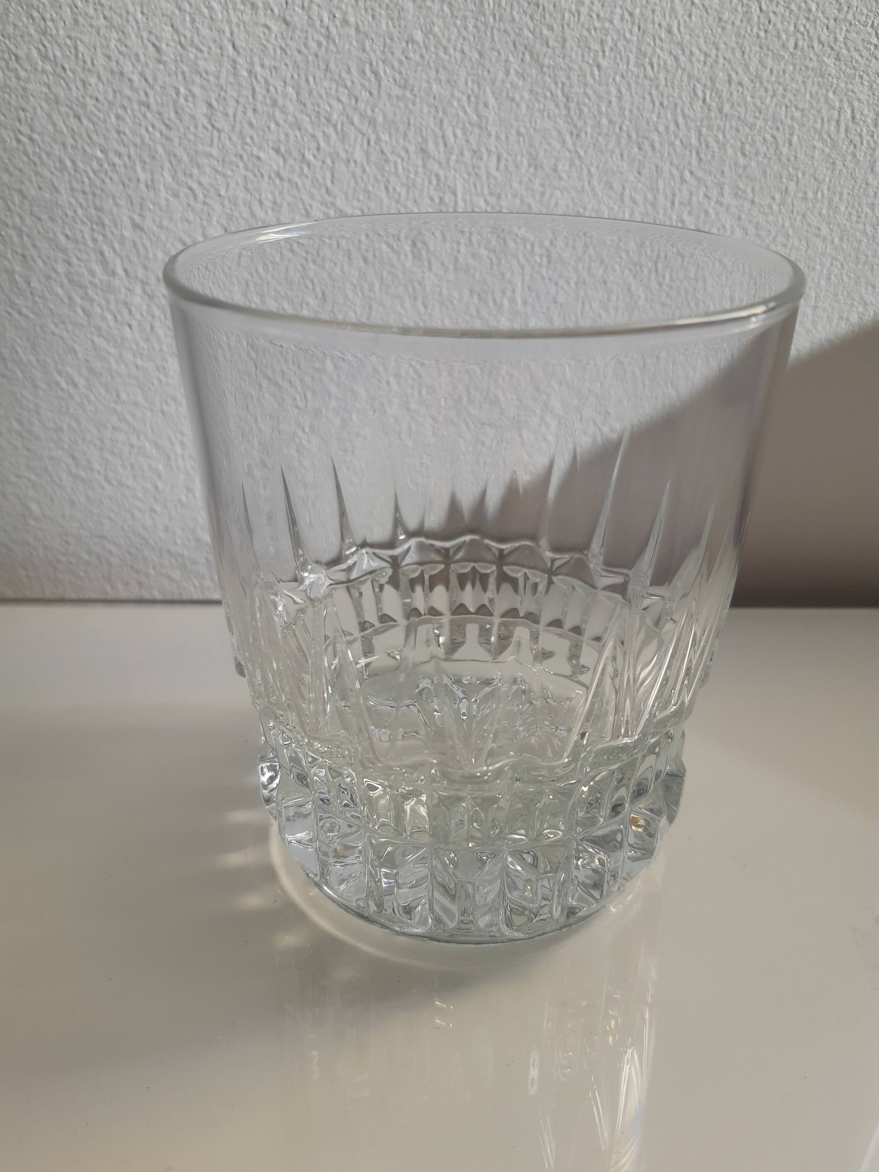 Set of 4 vintage glass whiskey glasses