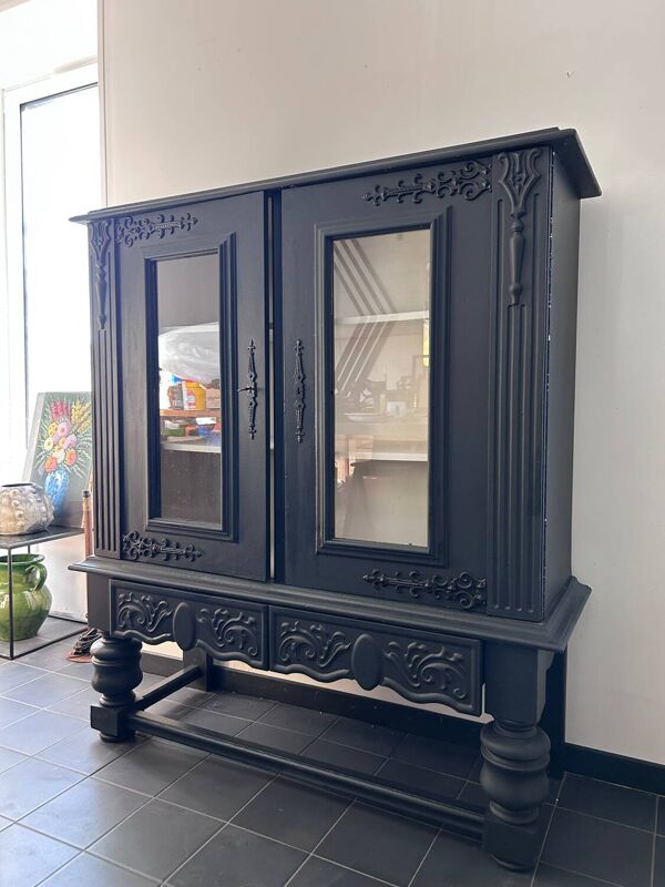 Buffet vitrine de style colonial