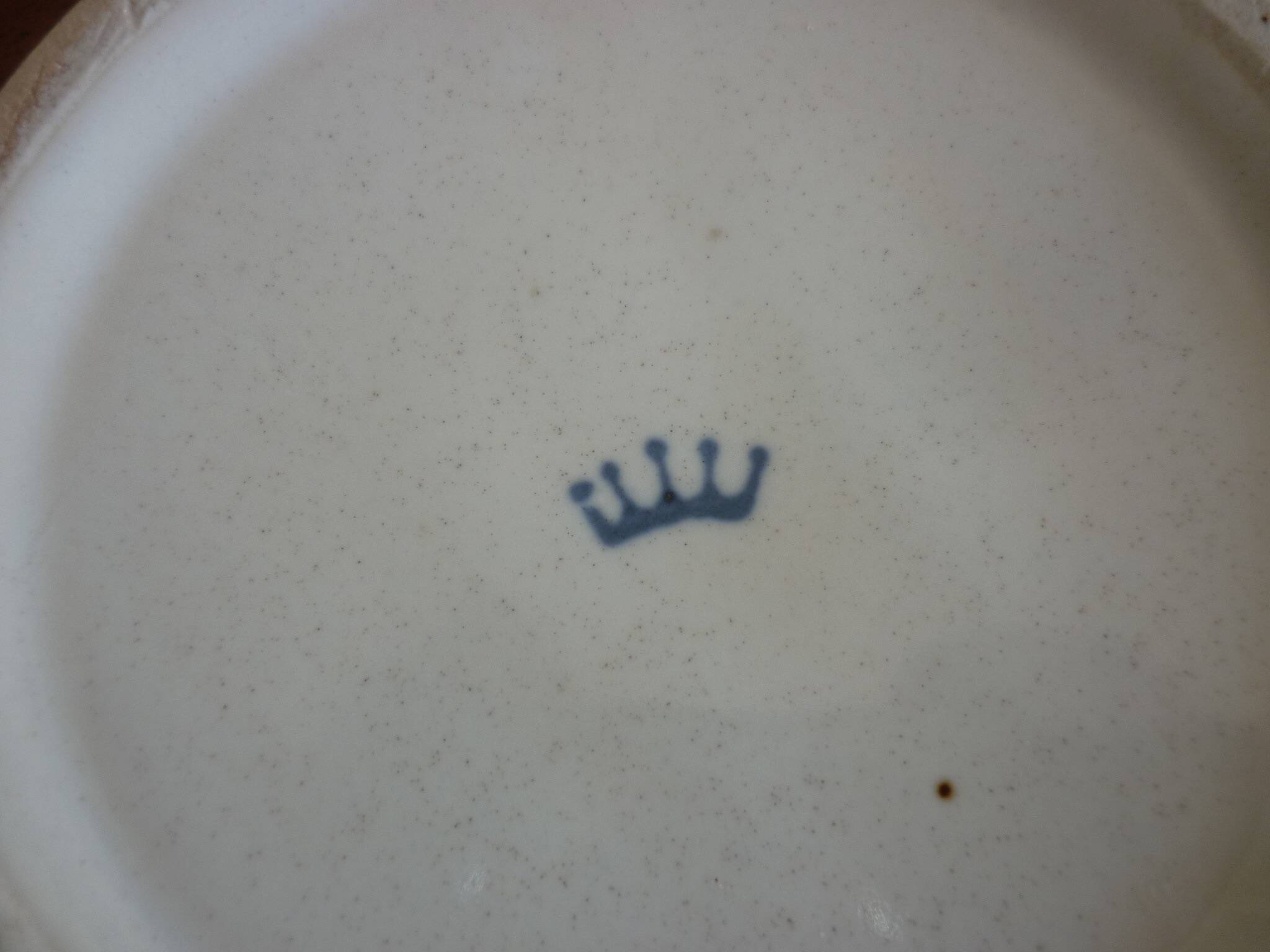 3 ceramic casserole dishes with blue and brown branch pattern