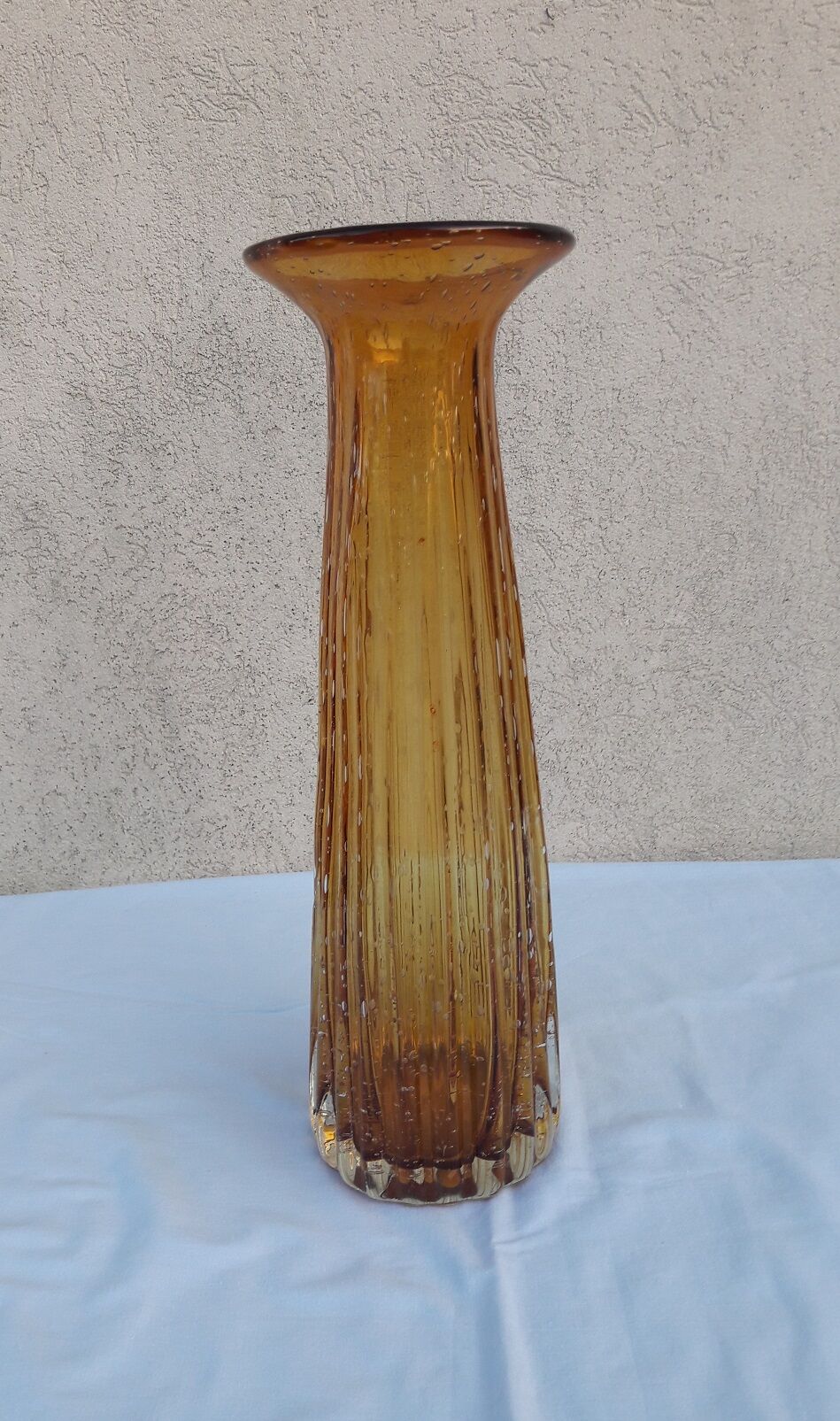 Glass vase
