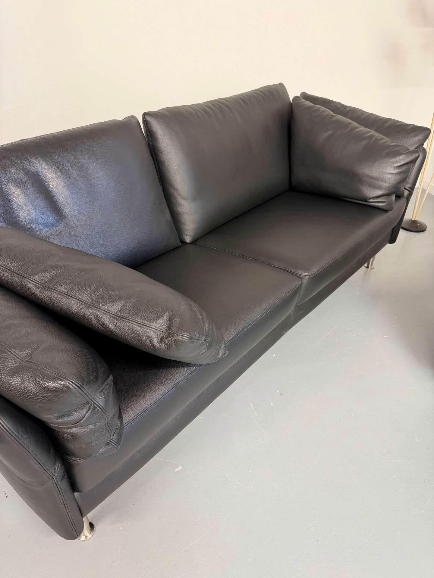 3-seater sofa Intertime I-Cielo black leather contemporary design