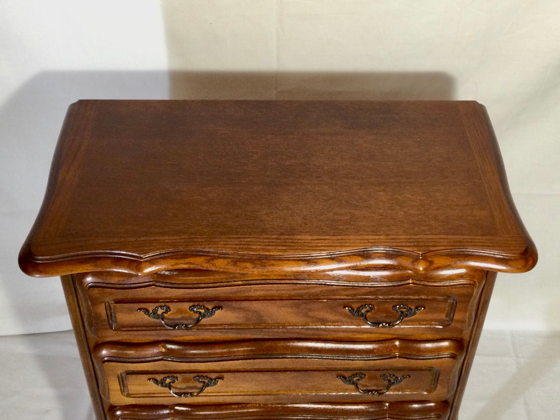 Small louis XV style chest of drawers