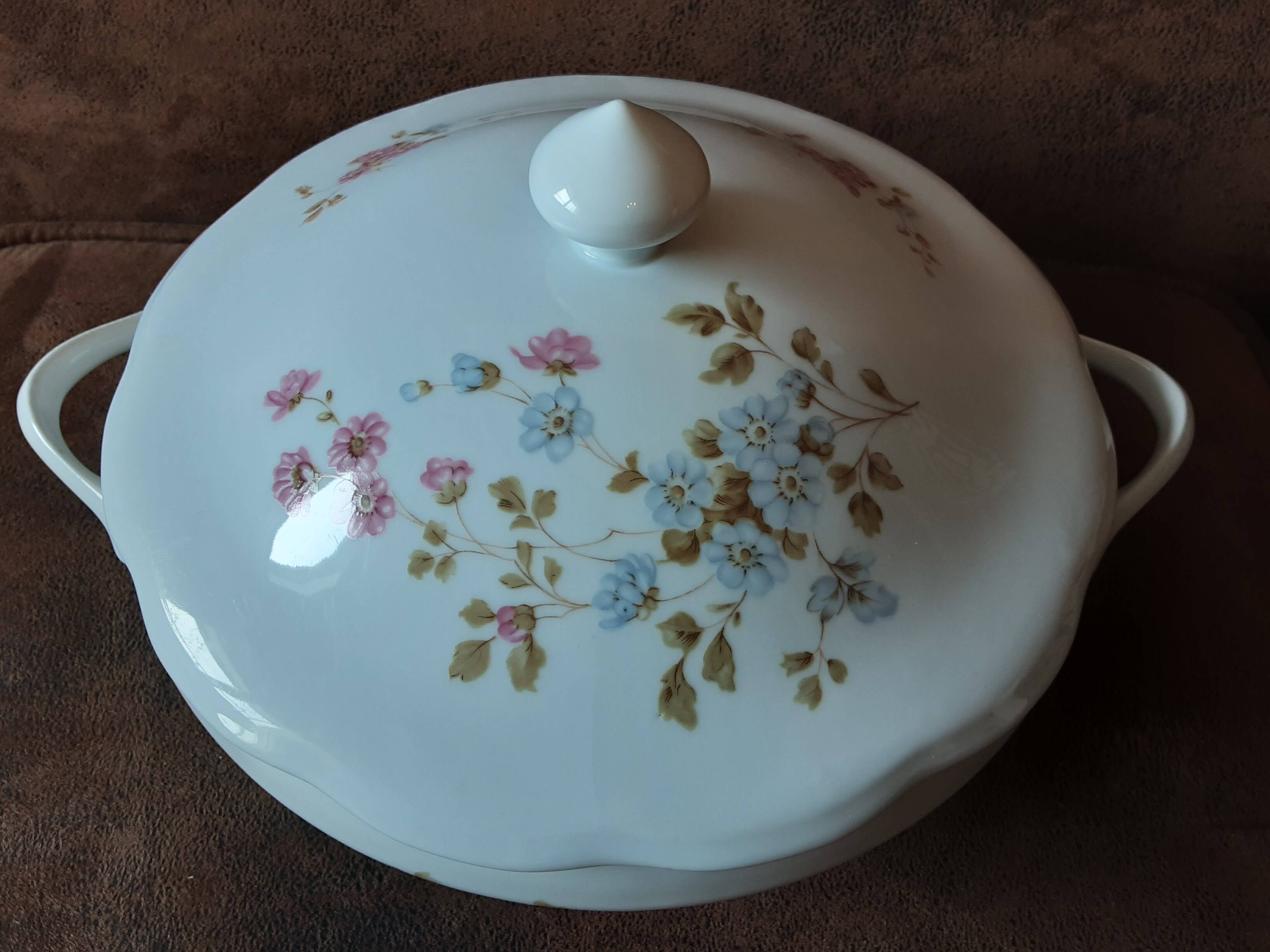 Soup tureen A Deshoulieres