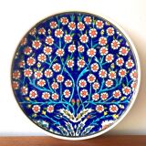 Kutahya collector's plate with Iznik Ottoman motifs