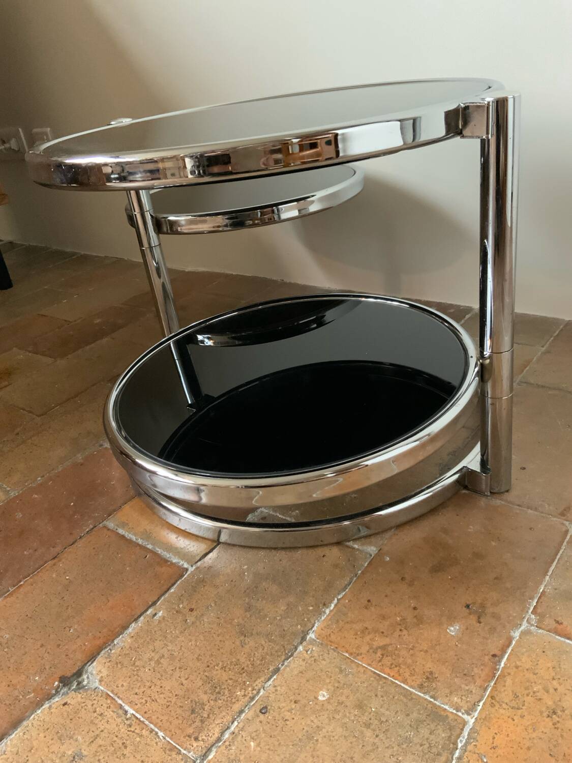 70' round coffee table