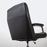 Osvaldo Borsani P126 Highback office chair for Tecno Italy 1960s