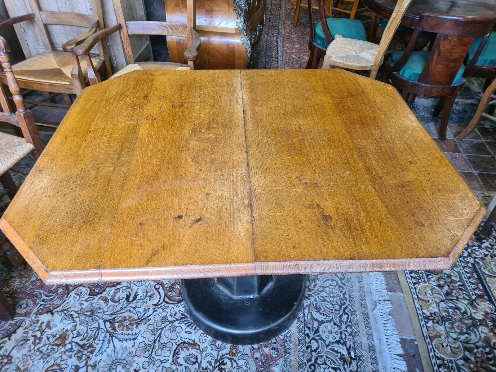 Table industrielle en fer et bois