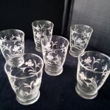 6 vintage table glasses in goblet shape with engraved decor