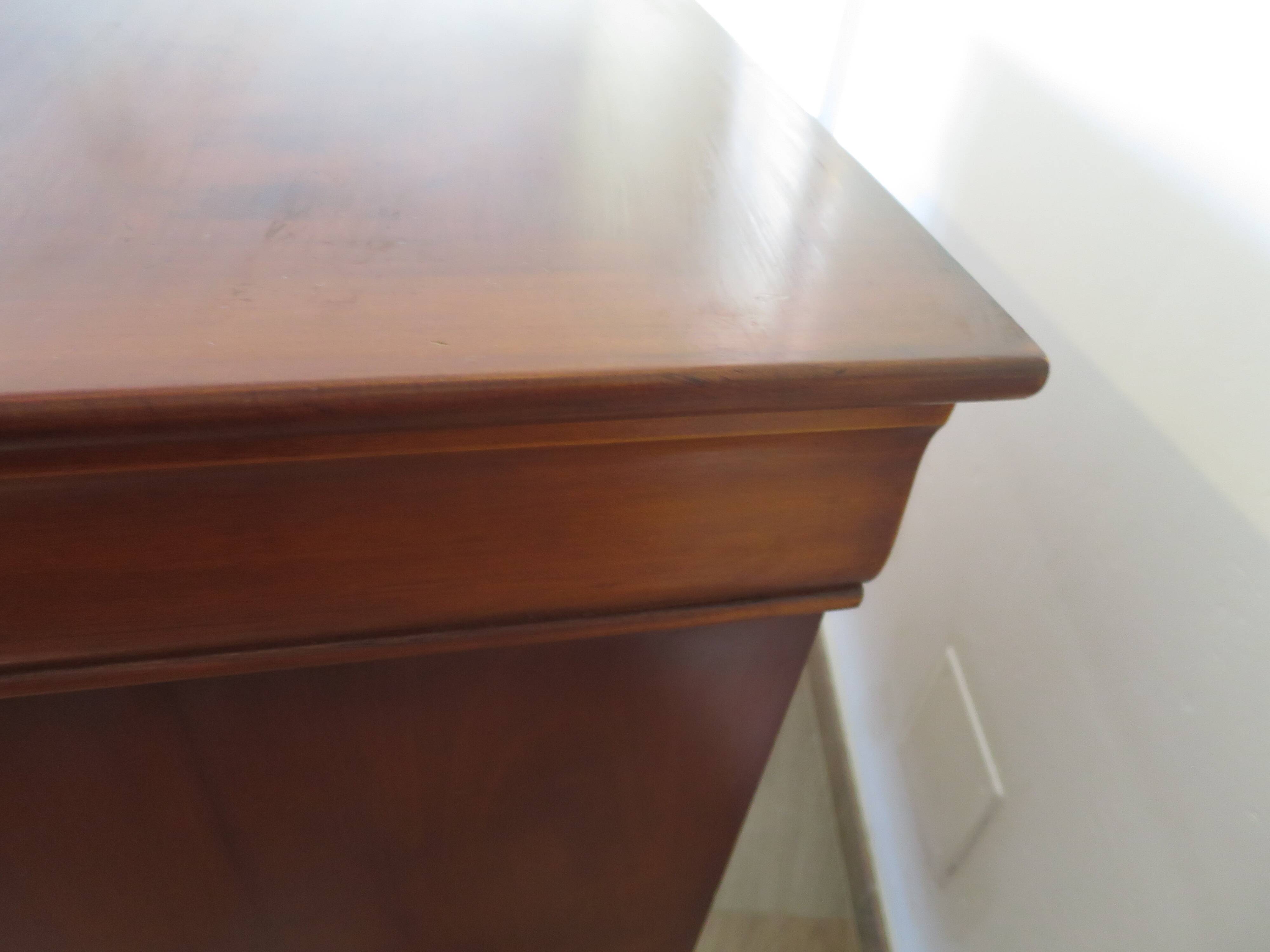 Beautiful Louis Philippe chest of drawers with 4 drawers - 3 locks - in cherry wood - 1980s