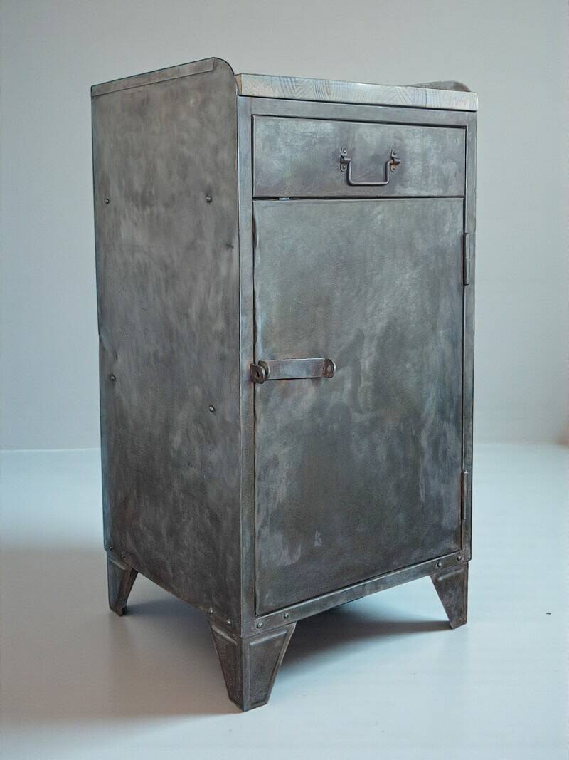 Industrial storage furniture