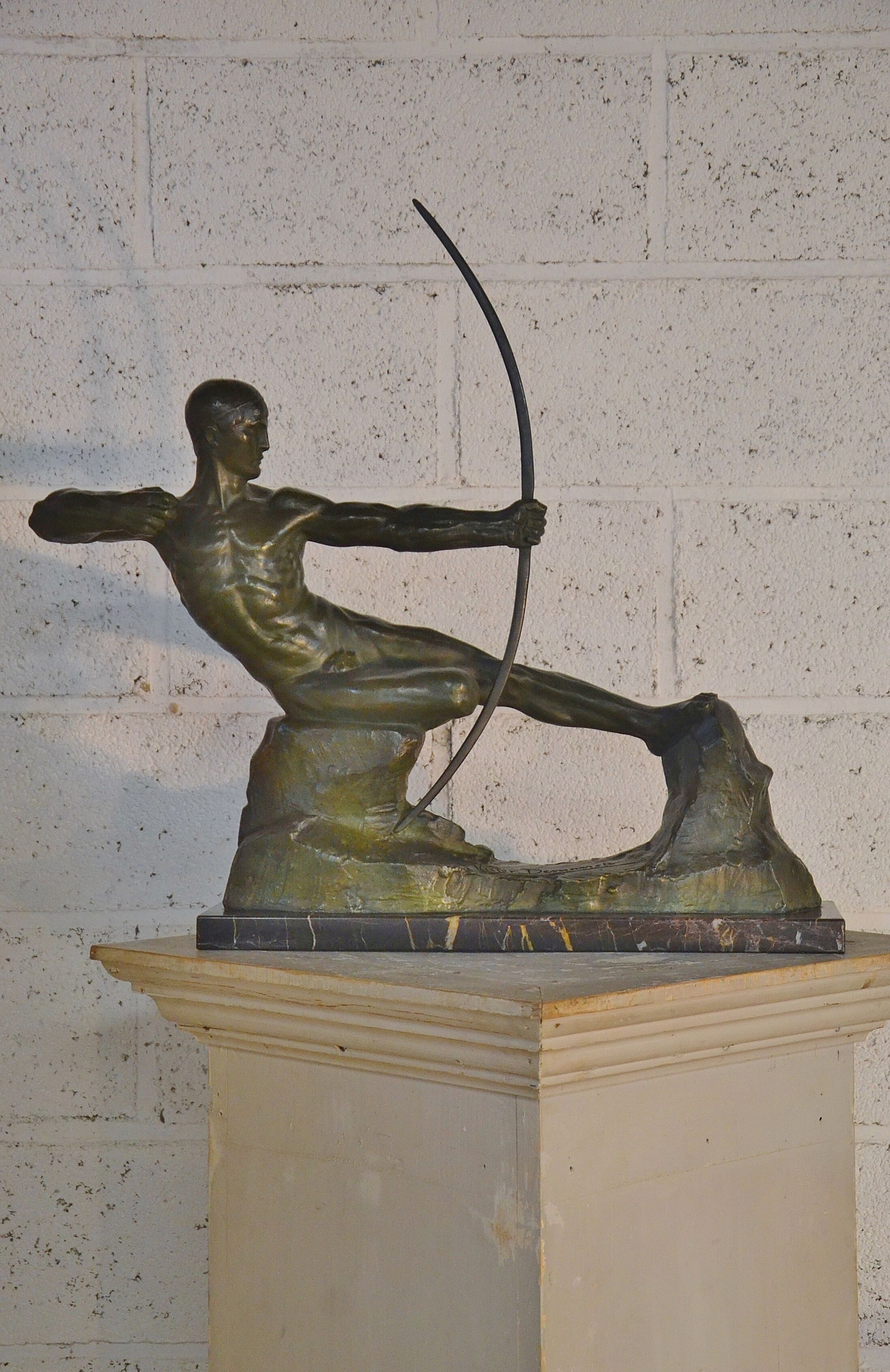 Sculpture en bronze art déco Victor Demanet (1895-1964) « archer »