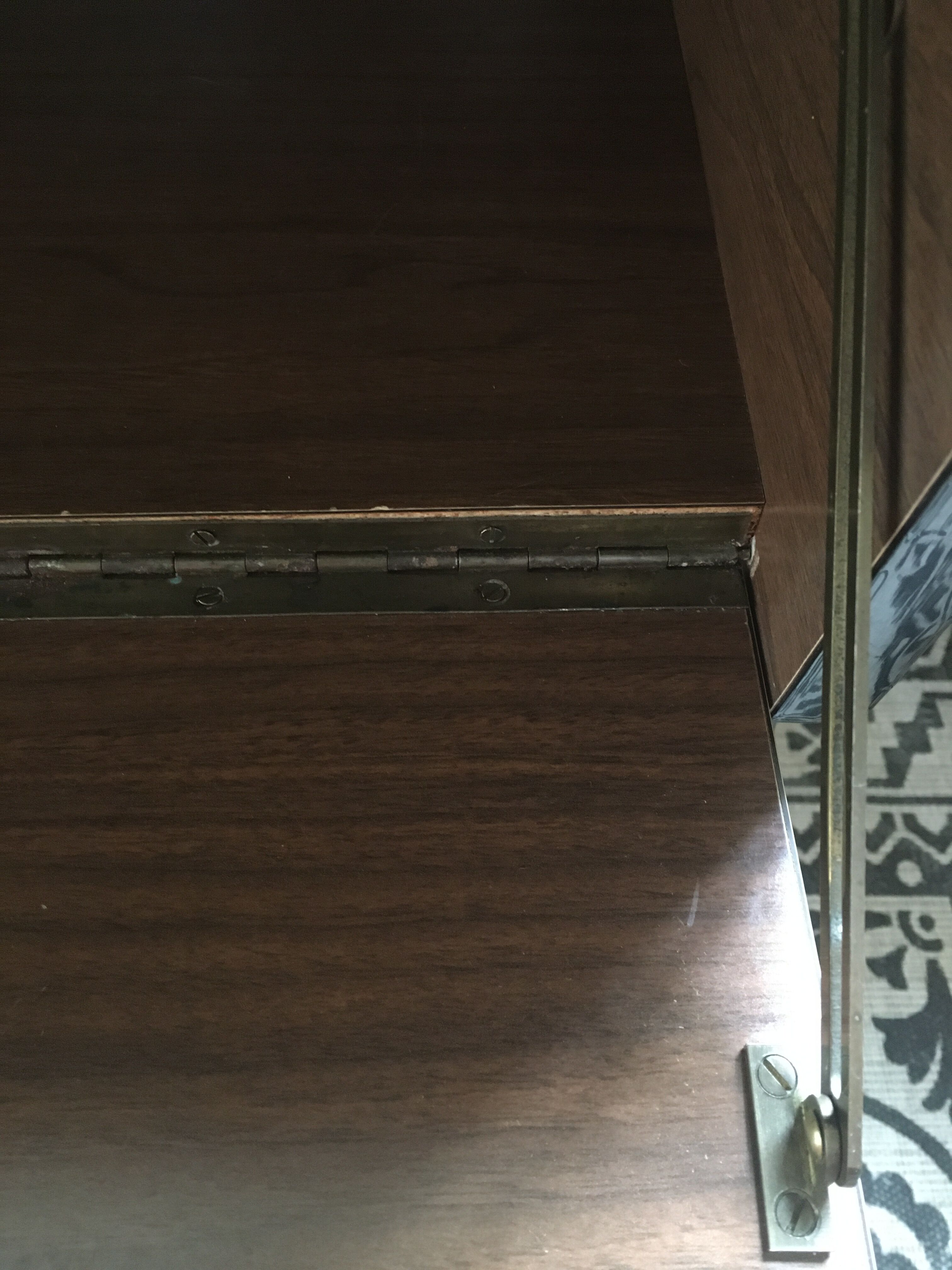 Meuble bar à roulettes en formica 50/60