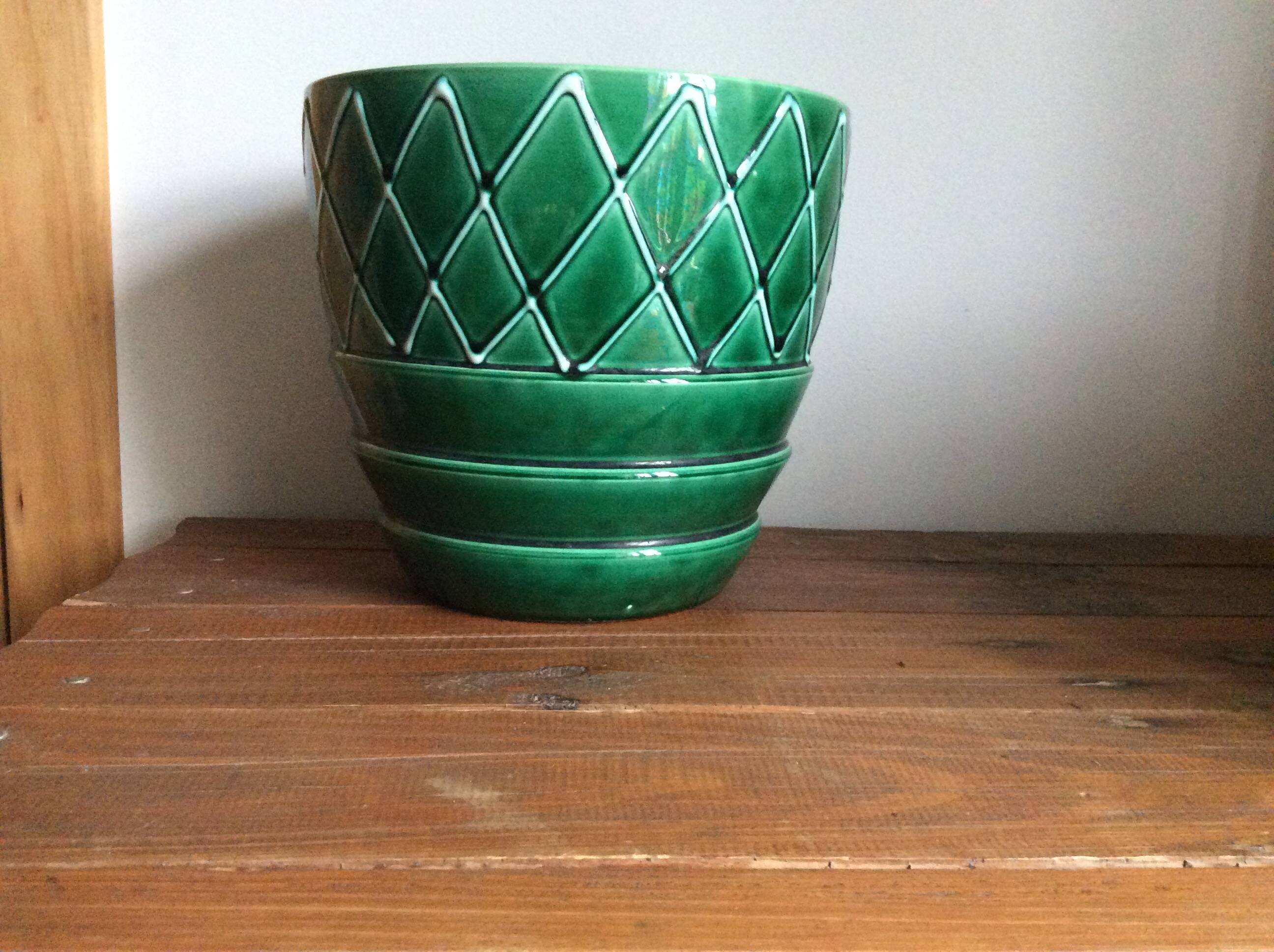 Ceramic flowerpot