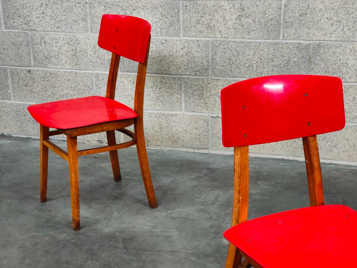 Pair of chairs TON (Thonet) red