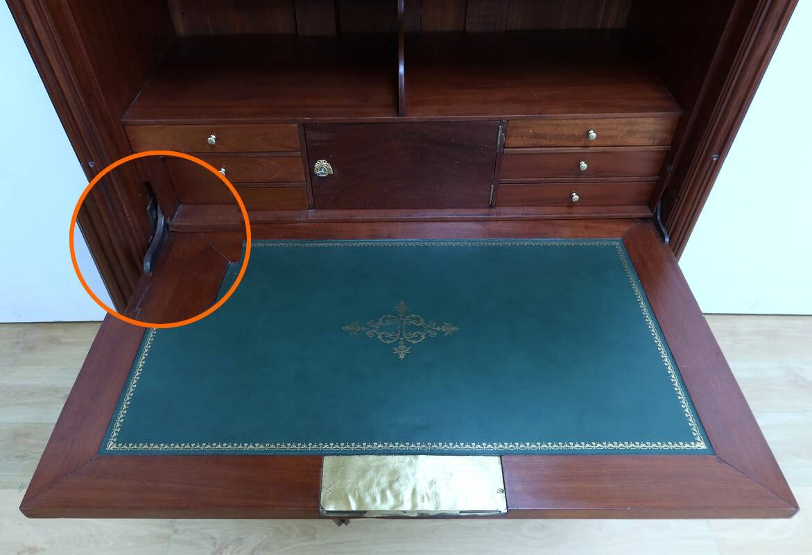 Secretary with a Mahogany Guillotine from Cuba, Louis XVI period – Late 18th century