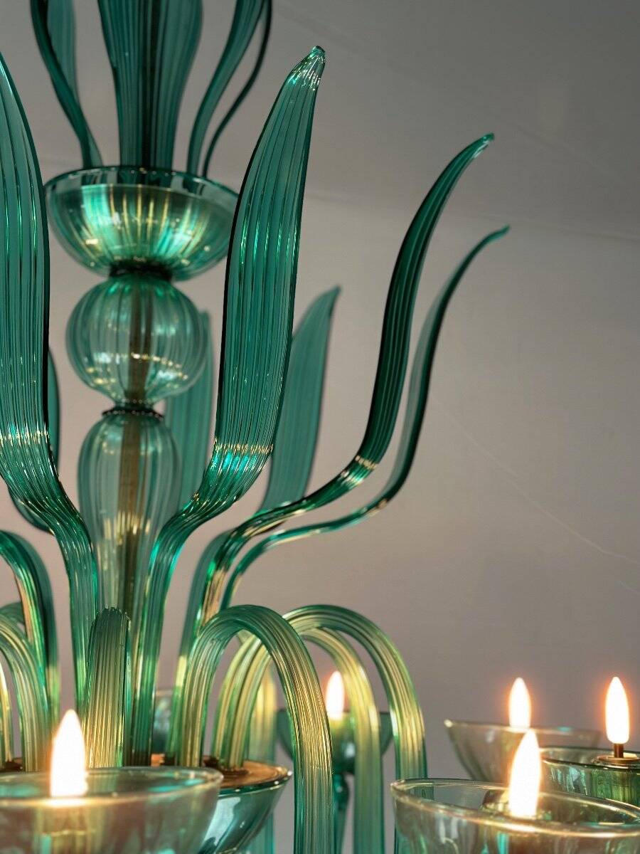 Venetian chandelier in emerald murano glass 10 arms of light
