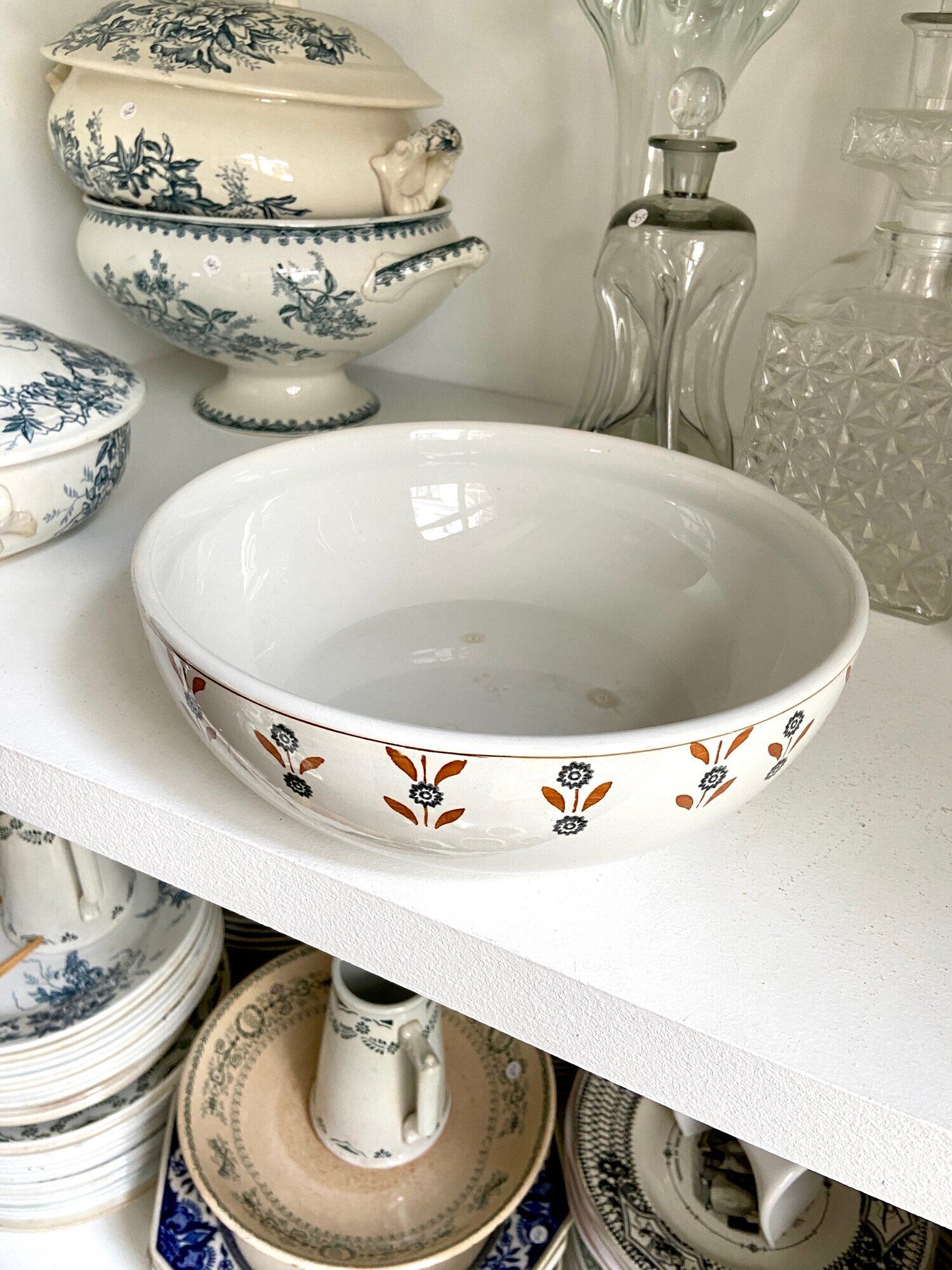 Saint Amand & Hamage salad bowl in glazed earthenware with flowers