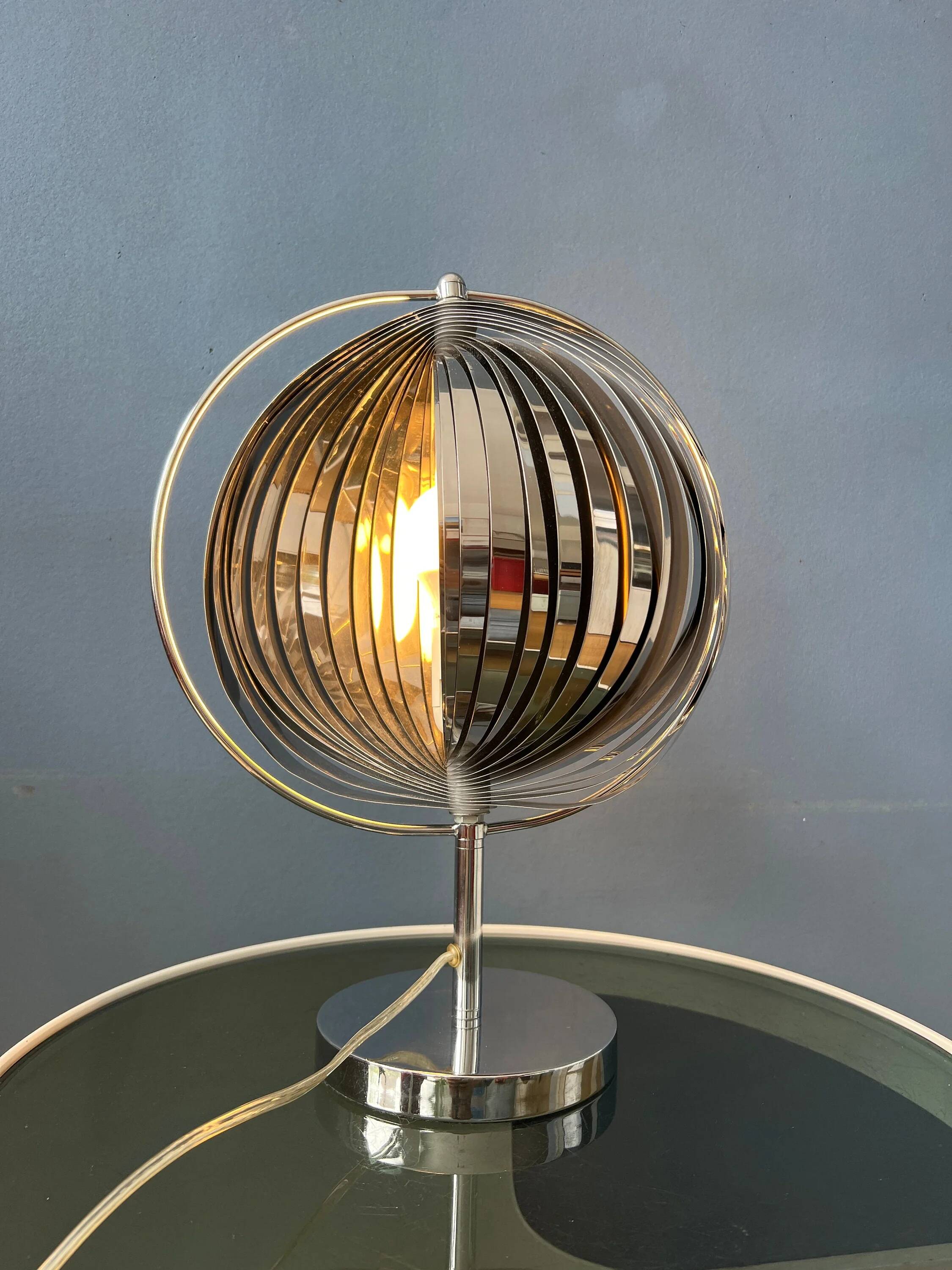 Lampe de table uplighter « Cup » en métal, couleur argent