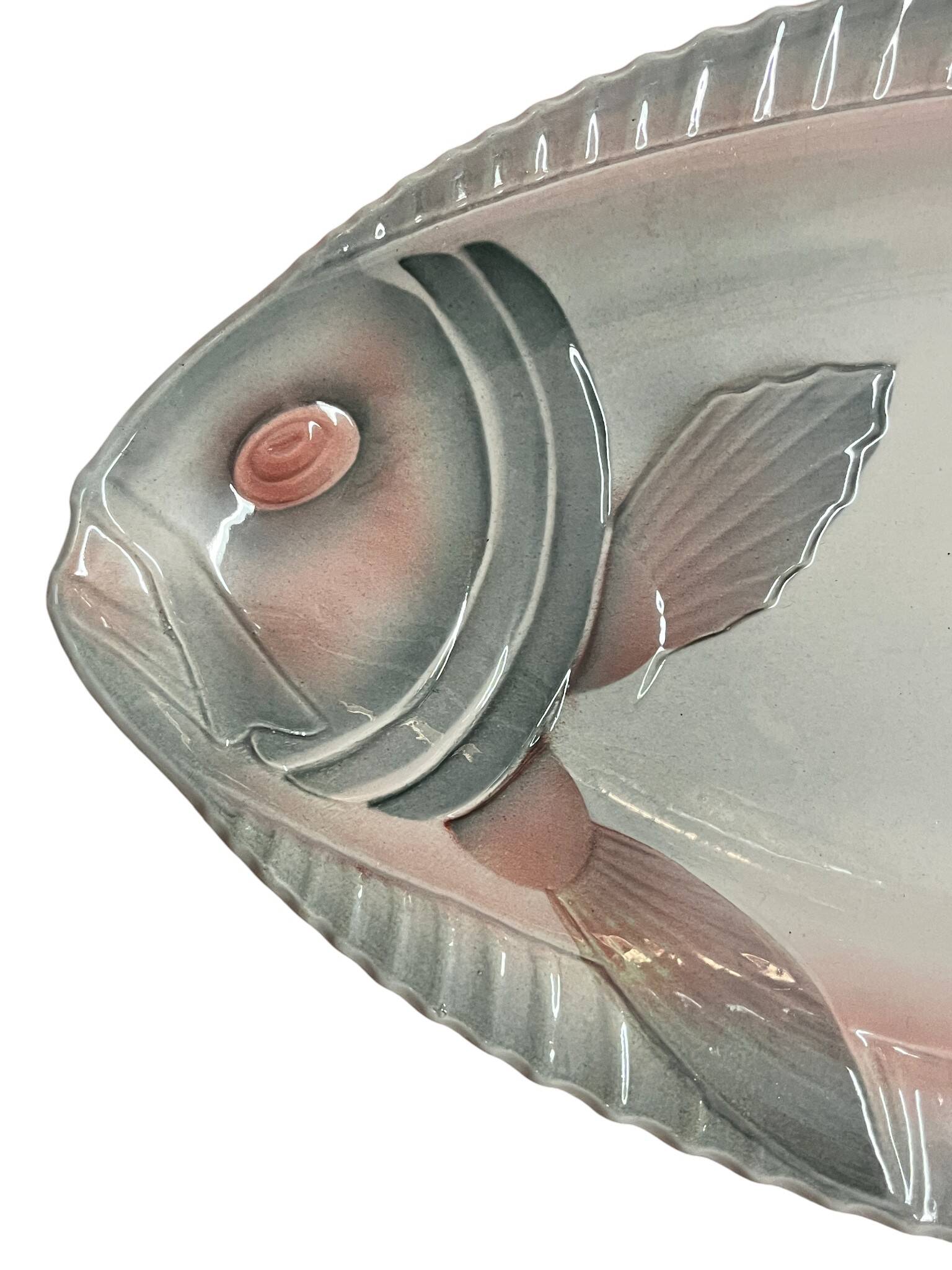 Sarreguemines Digoin, 16-piece Art Deco fish service circa 1930