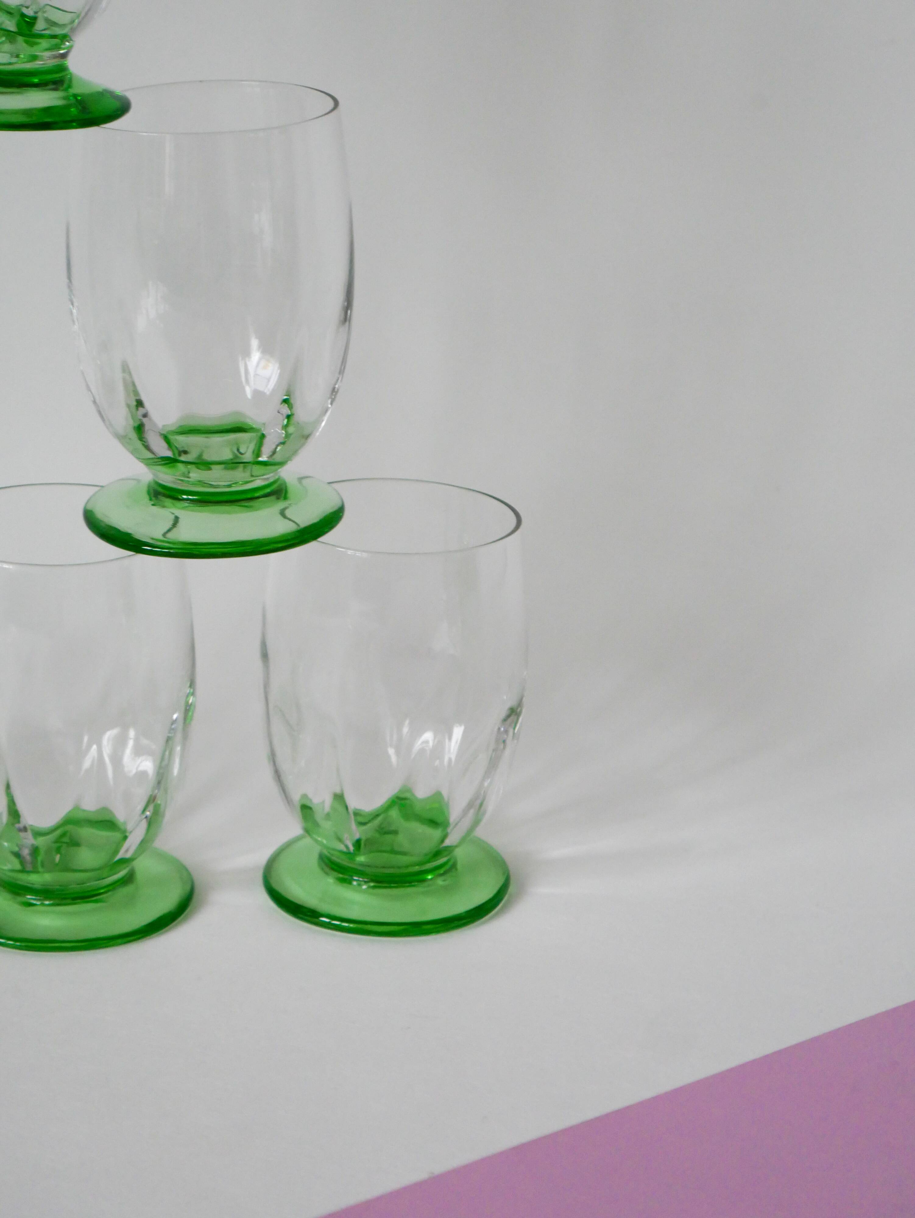 Set of 6 large Art Deco glasses in green glass, 1930