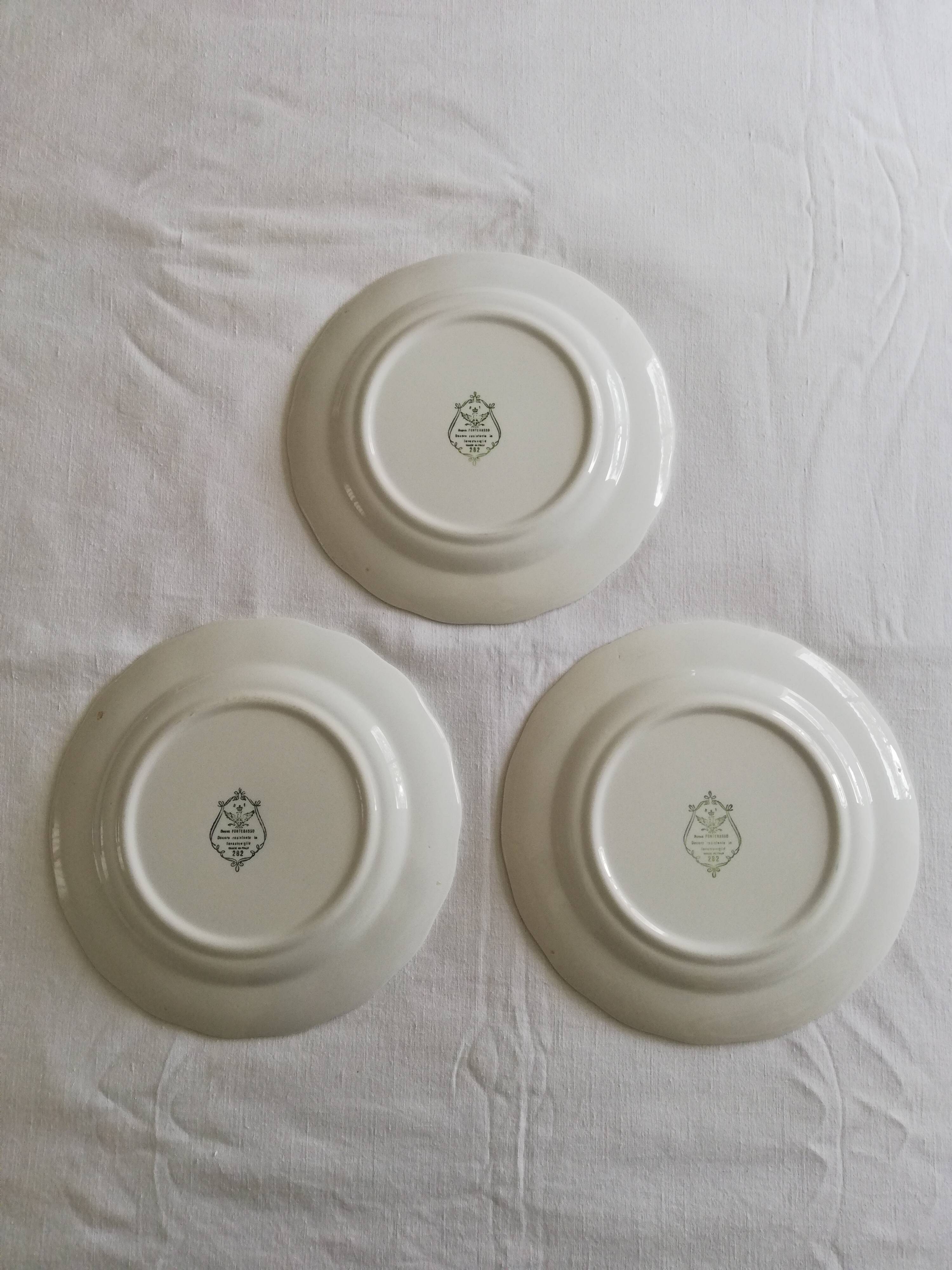 Vintage Nuova Fontebasso plates