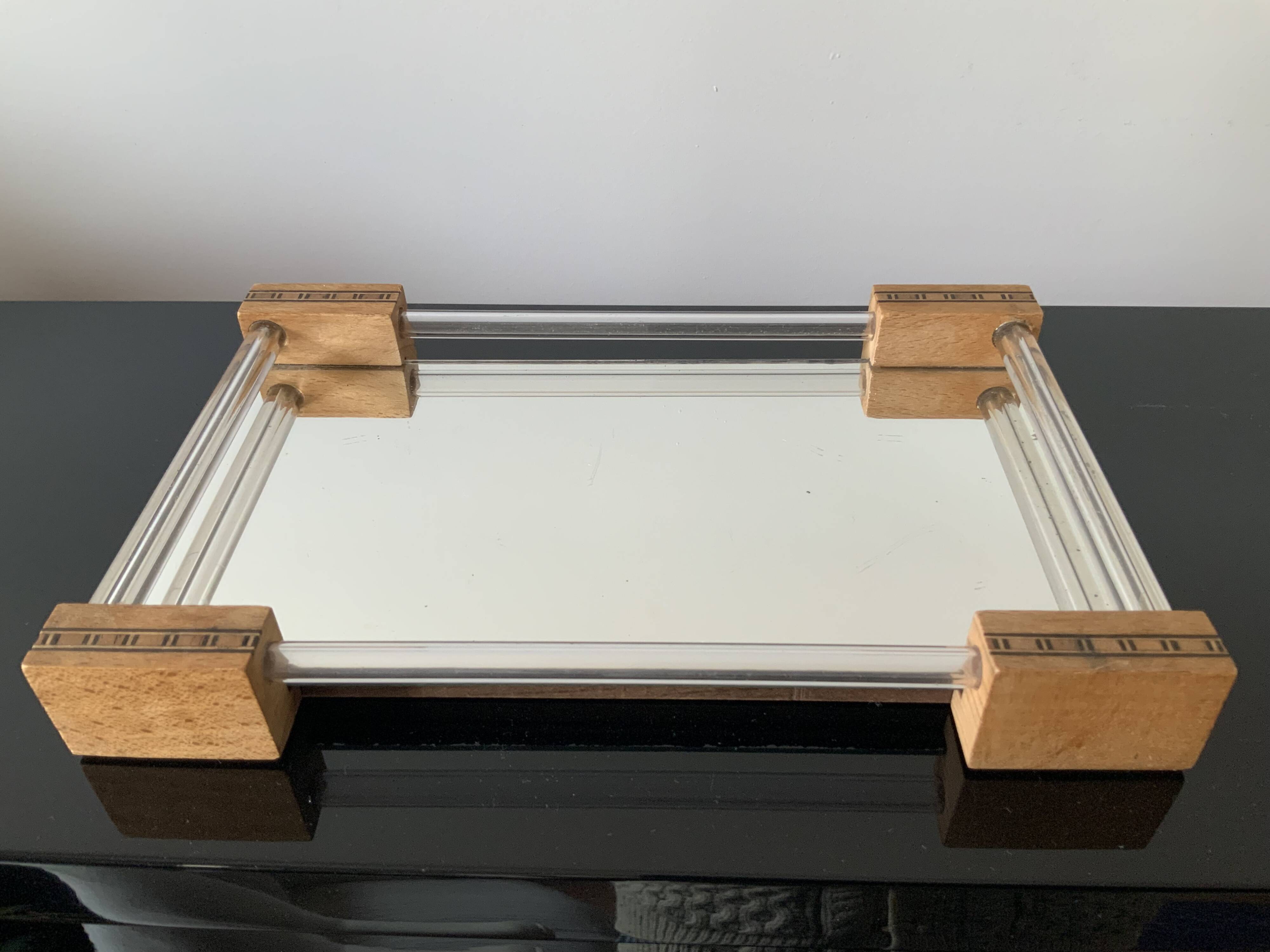 Small tray with mirror