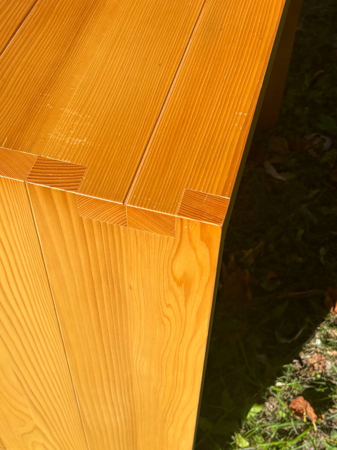 Perriand Regain desk and stool