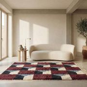 Handwoven natural wool rug, size 200/300 cm.