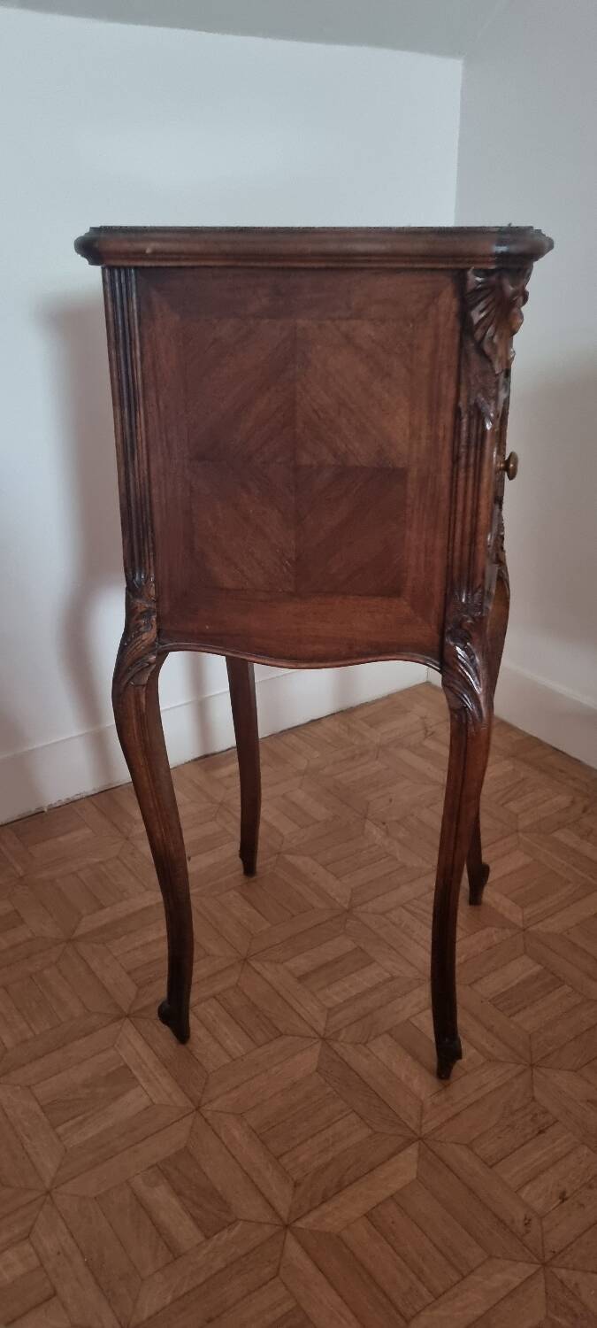 1  table de Chevet vintage