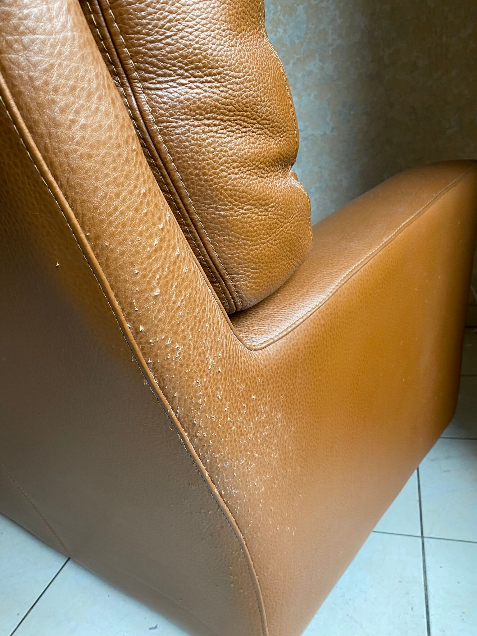 Vintage leather sofa 2 seater convertible caramel color