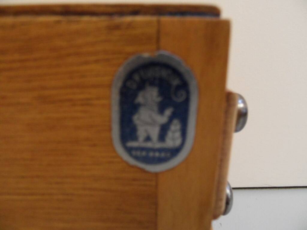 Classeur vintage à tiroirs