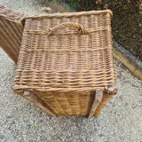 Wicker trunk