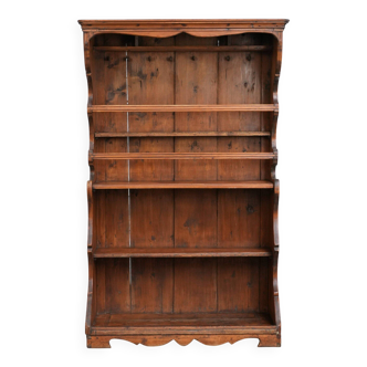 Meuble unique de la fin du XVIIIe / début du XIXe siècle, servant à la fois de bibliothèque, de buffet et d'étagère, avec une patine magnifiquement vieillie.